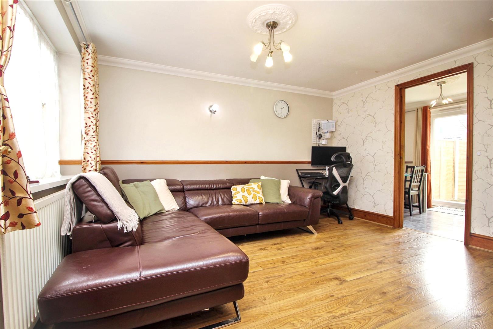 3 bed property in Ainsdale Crescent, Reading